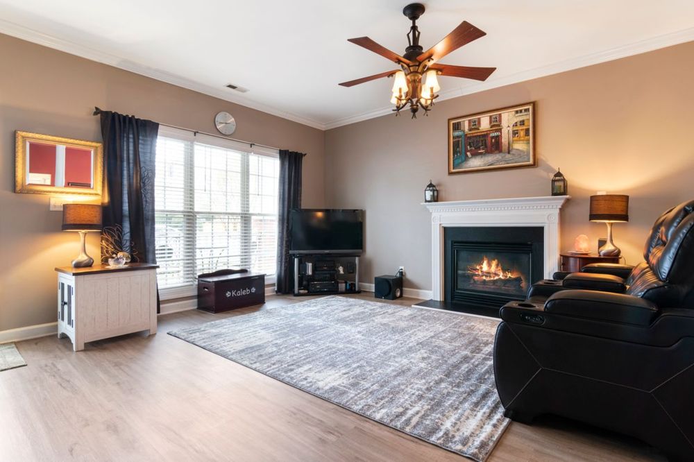 Area rug in a Brookfield, CT living room cleaned by a professional rug cleaning service